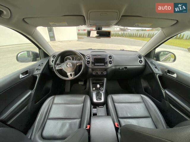 Фіолетовий Фольксваген Тігуан, об'ємом двигуна 1.98 л та пробігом 233 тис. км за 11800 $, фото 20 на Automoto.ua