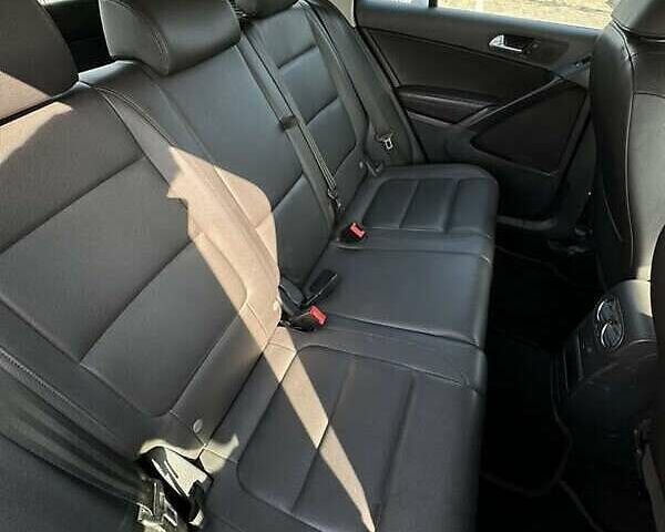 Фіолетовий Фольксваген Тігуан, об'ємом двигуна 1.98 л та пробігом 142 тис. км за 14300 $, фото 16 на Automoto.ua