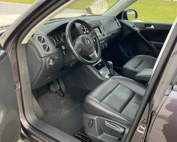 Фіолетовий Фольксваген Тігуан, об'ємом двигуна 1.98 л та пробігом 233 тис. км за 11800 $, фото 17 на Automoto.ua