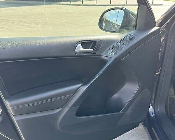 Фіолетовий Фольксваген Тігуан, об'ємом двигуна 1.98 л та пробігом 142 тис. км за 14300 $, фото 7 на Automoto.ua