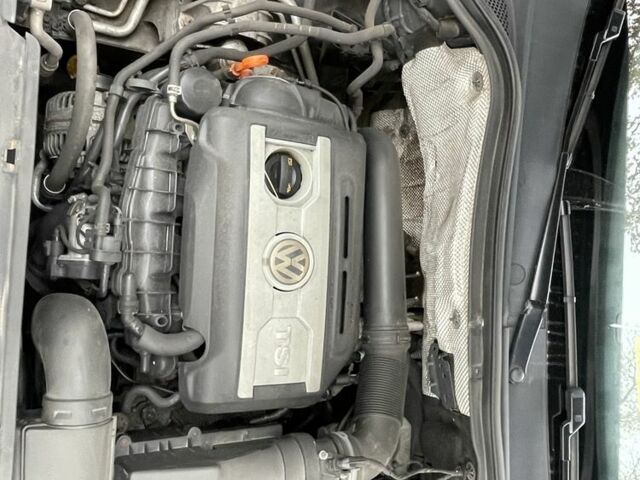 Коричневий Фольксваген Тігуан, об'ємом двигуна 2 л та пробігом 107 тис. км за 10300 $, фото 7 на Automoto.ua