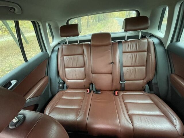 Коричневий Фольксваген Тігуан, об'ємом двигуна 2 л та пробігом 107 тис. км за 10300 $, фото 8 на Automoto.ua