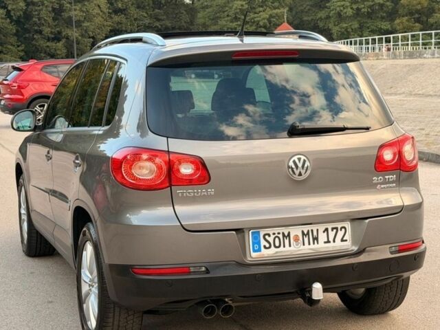 Коричневий Фольксваген Тігуан, об'ємом двигуна 0 л та пробігом 180 тис. км за 4400 $, фото 4 на Automoto.ua