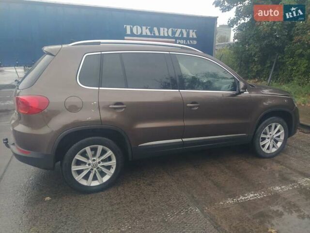 Коричневый Фольксваген Тигуан, объемом двигателя 2 л и пробегом 220 тыс. км за 15300 $, фото 10 на Automoto.ua