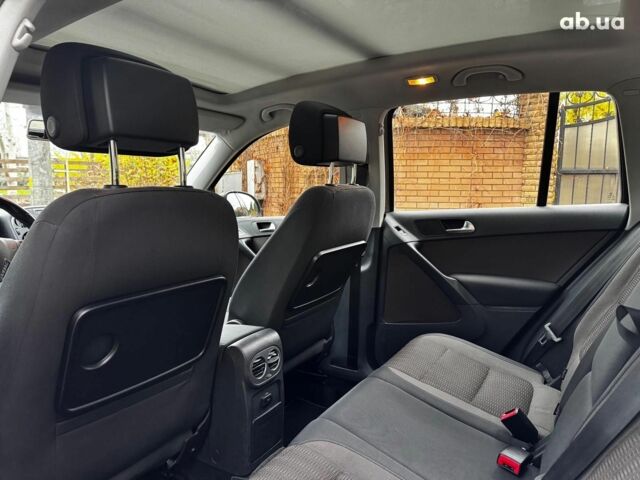 Коричневый Фольксваген Тигуан, объемом двигателя 2 л и пробегом 351 тыс. км за 13490 $, фото 25 на Automoto.ua