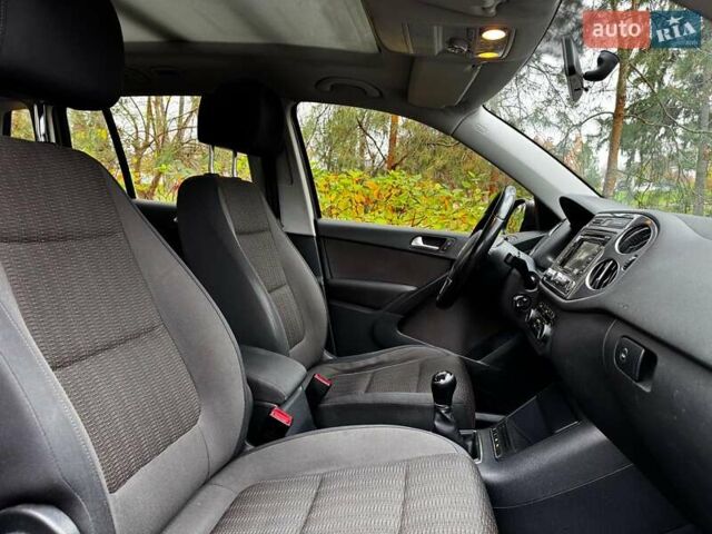 Коричневый Фольксваген Тигуан, объемом двигателя 2 л и пробегом 351 тыс. км за 13490 $, фото 32 на Automoto.ua