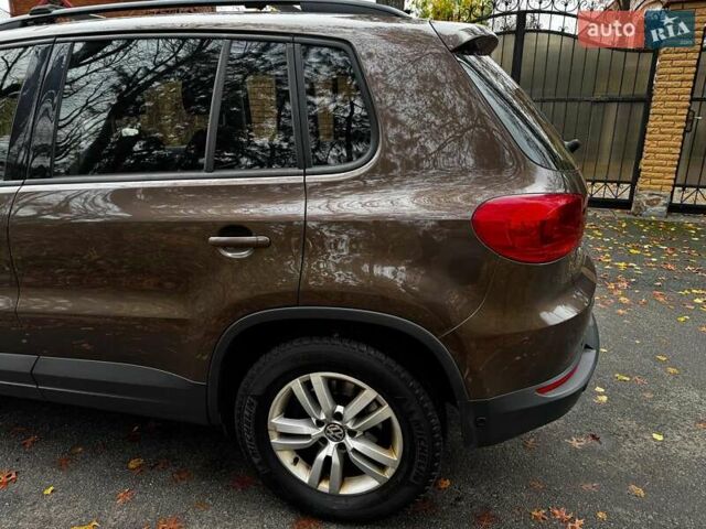 Коричневый Фольксваген Тигуан, объемом двигателя 2 л и пробегом 351 тыс. км за 13490 $, фото 8 на Automoto.ua