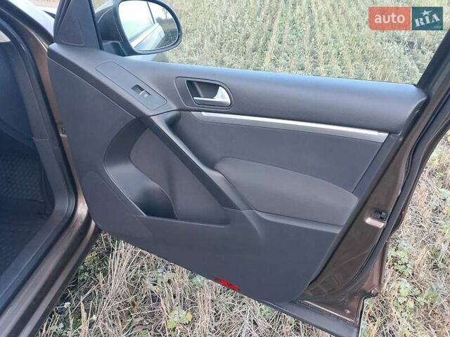 Коричневый Фольксваген Тигуан, объемом двигателя 1.97 л и пробегом 207 тыс. км за 13300 $, фото 22 на Automoto.ua