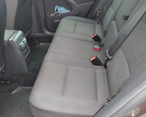 Коричневий Фольксваген Тігуан, об'ємом двигуна 2 л та пробігом 175 тис. км за 14950 $, фото 20 на Automoto.ua