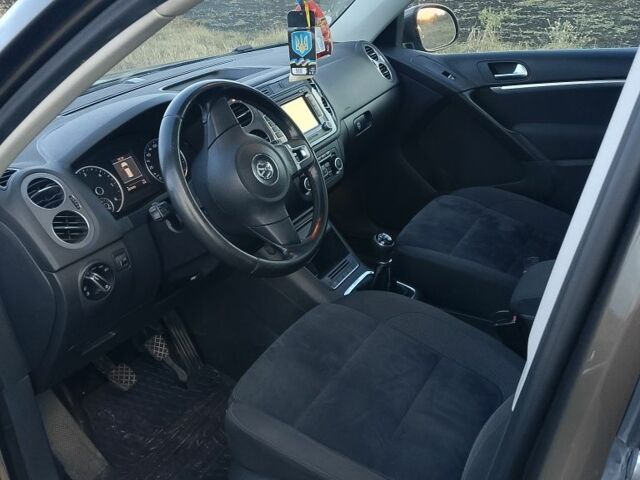 Коричневый Фольксваген Тигуан, объемом двигателя 2 л и пробегом 207 тыс. км за 13300 $, фото 11 на Automoto.ua