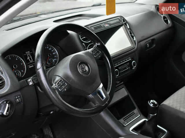 Коричневый Фольксваген Тигуан, объемом двигателя 1.97 л и пробегом 300 тыс. км за 13800 $, фото 14 на Automoto.ua