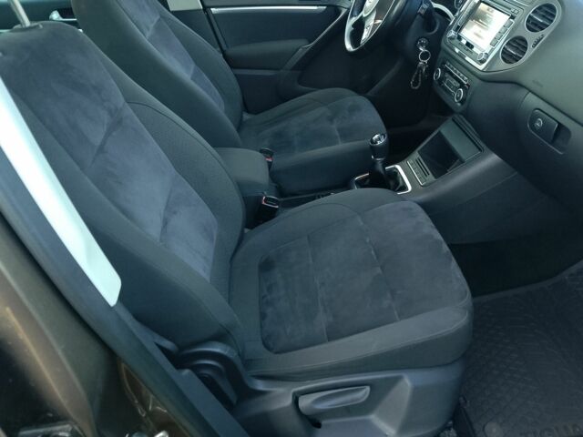 Коричневый Фольксваген Тигуан, объемом двигателя 2 л и пробегом 207 тыс. км за 13300 $, фото 19 на Automoto.ua