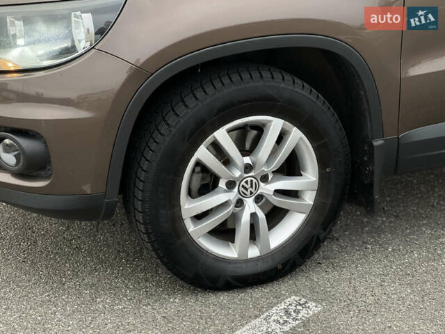 Коричневый Фольксваген Тигуан, объемом двигателя 2 л и пробегом 251 тыс. км за 13500 $, фото 13 на Automoto.ua