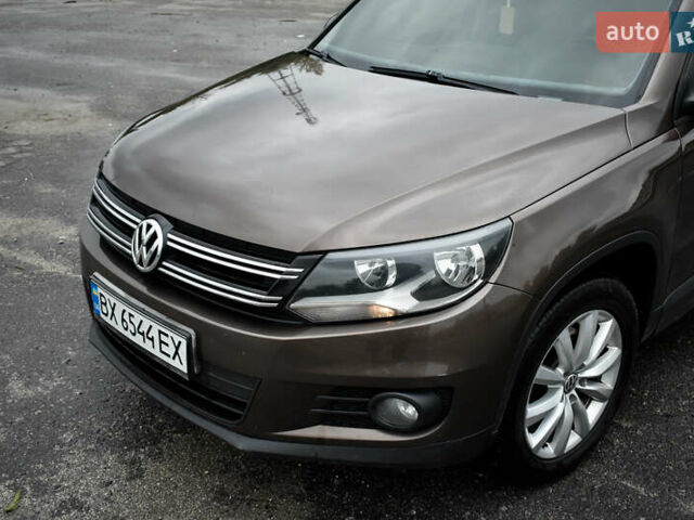 Коричневый Фольксваген Тигуан, объемом двигателя 1.97 л и пробегом 300 тыс. км за 13800 $, фото 3 на Automoto.ua