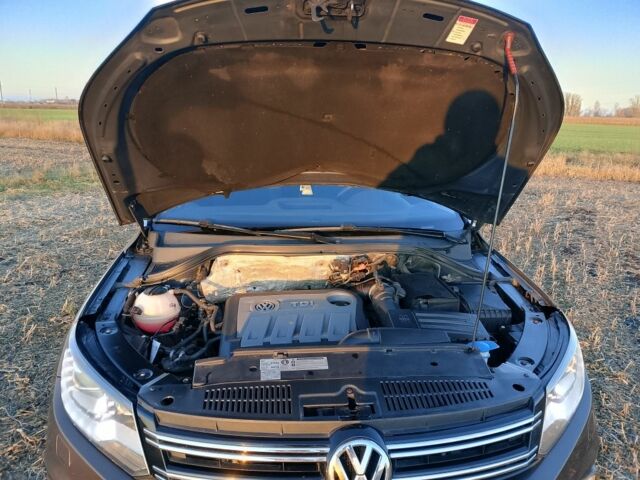 Коричневый Фольксваген Тигуан, объемом двигателя 2 л и пробегом 207 тыс. км за 13300 $, фото 5 на Automoto.ua