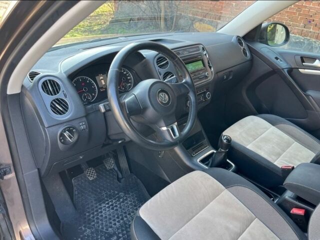 Фольксваген Тигуан 2012 в Борисполе на Automoto.ua Коричневый Фольксваген Тигуан, объемом двигателя 2 л и пробегом 230 тыс. км за 4200 $, фото 6 на Automoto.ua