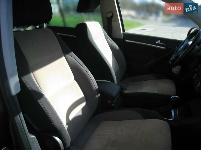 Коричневий Фольксваген Тігуан, об'ємом двигуна 2 л та пробігом 96 тис. км за 16700 $, фото 9 на Automoto.ua