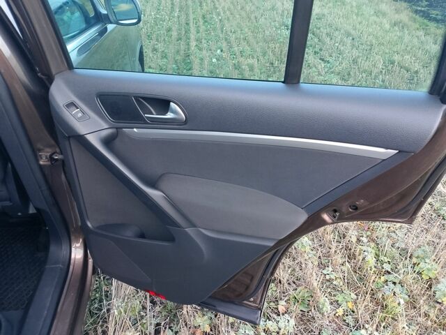 Коричневый Фольксваген Тигуан, объемом двигателя 2 л и пробегом 207 тыс. км за 13300 $, фото 17 на Automoto.ua