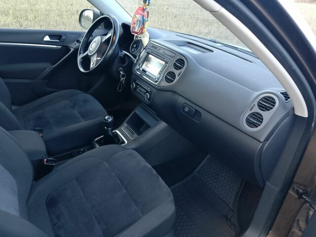 Коричневый Фольксваген Тигуан, объемом двигателя 2 л и пробегом 207 тыс. км за 13300 $, фото 20 на Automoto.ua