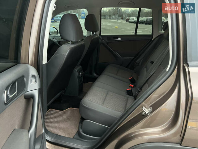 Коричневый Фольксваген Тигуан, объемом двигателя 2 л и пробегом 251 тыс. км за 13500 $, фото 19 на Automoto.ua