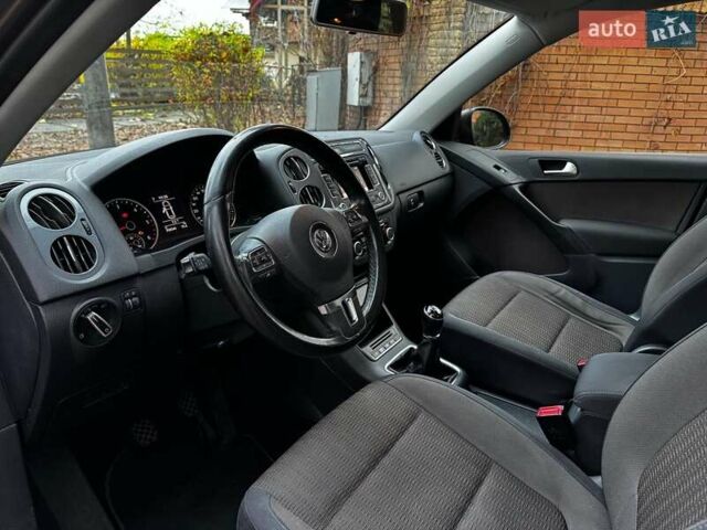 Коричневый Фольксваген Тигуан, объемом двигателя 2 л и пробегом 351 тыс. км за 13490 $, фото 11 на Automoto.ua