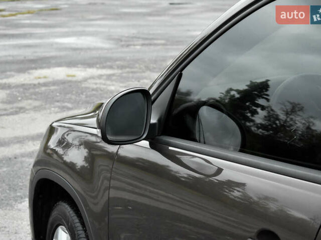 Коричневый Фольксваген Тигуан, объемом двигателя 1.97 л и пробегом 300 тыс. км за 13800 $, фото 6 на Automoto.ua