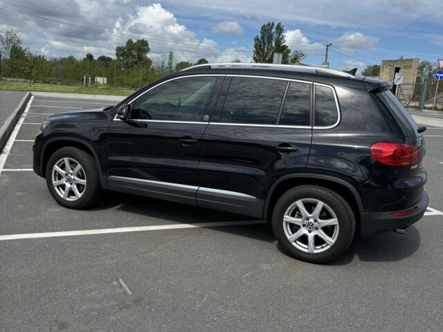 Коричневый Фольксваген Тигуан, объемом двигателя 2 л и пробегом 150 тыс. км за 14000 $, фото 1 на Automoto.ua