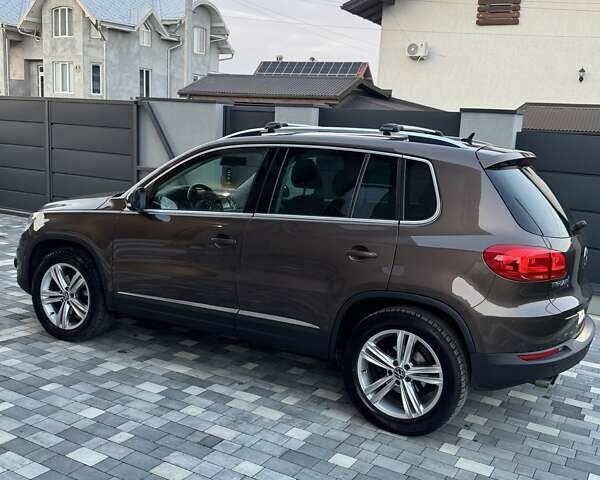 Коричневый Фольксваген Тигуан, объемом двигателя 1.97 л и пробегом 276 тыс. км за 16200 $, фото 5 на Automoto.ua