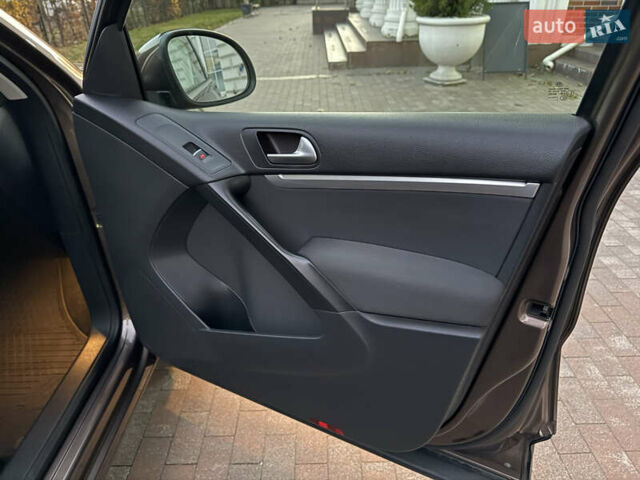 Коричневий Фольксваген Тігуан, об'ємом двигуна 1.97 л та пробігом 168 тис. км за 15990 $, фото 32 на Automoto.ua