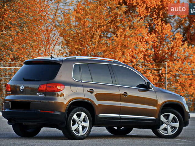 Коричневий Фольксваген Тігуан, об'ємом двигуна 2 л та пробігом 149 тис. км за 14700 $, фото 1 на Automoto.ua
