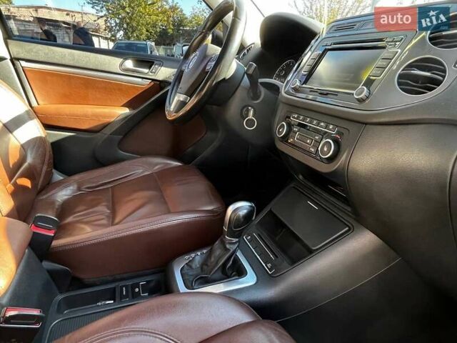 Коричневый Фольксваген Тигуан, объемом двигателя 1.97 л и пробегом 175 тыс. км за 17498 $, фото 14 на Automoto.ua