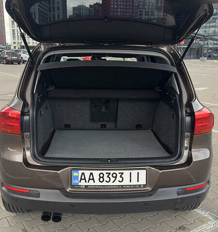 Коричневый Фольксваген Тигуан, объемом двигателя 1.99 л и пробегом 112 тыс. км за 18300 $, фото 4 на Automoto.ua