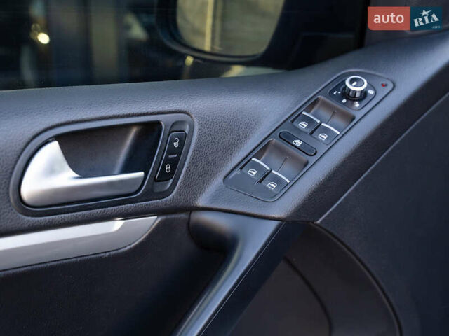 Коричневый Фольксваген Тигуан, объемом двигателя 2 л и пробегом 235 тыс. км за 15900 $, фото 23 на Automoto.ua