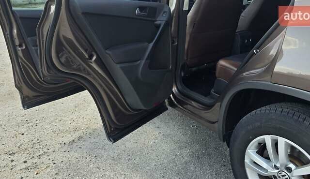 Коричневый Фольксваген Тигуан, объемом двигателя 1.97 л и пробегом 230 тыс. км за 13500 $, фото 15 на Automoto.ua