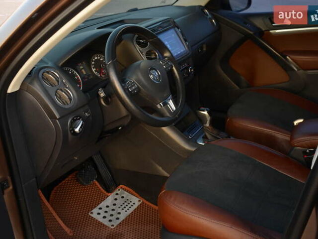 Коричневий Фольксваген Тігуан, об'ємом двигуна 2 л та пробігом 149 тис. км за 14700 $, фото 5 на Automoto.ua