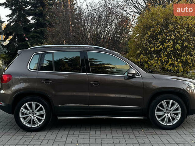 Коричневий Фольксваген Тігуан, об'ємом двигуна 2 л та пробігом 200 тис. км за 16650 $, фото 7 на Automoto.ua