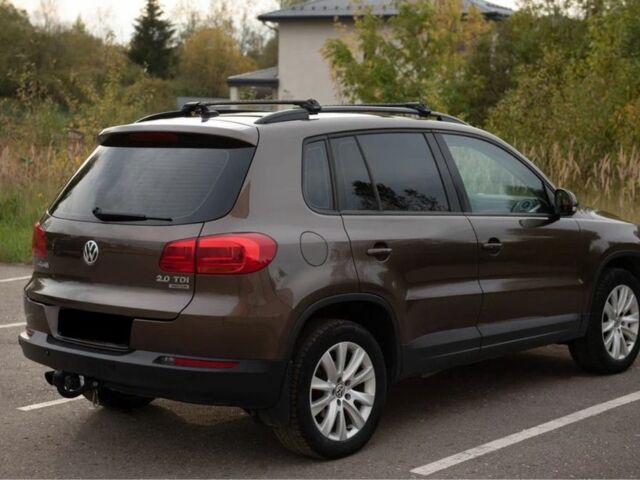 Коричневий Фольксваген Тігуан, об'ємом двигуна 2 л та пробігом 150 тис. км за 12700 $, фото 3 на Automoto.ua