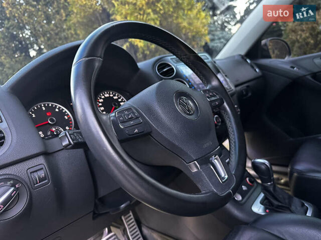 Коричневий Фольксваген Тігуан, об'ємом двигуна 2 л та пробігом 200 тис. км за 16650 $, фото 53 на Automoto.ua