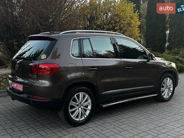 Коричневий Фольксваген Тігуан, об'ємом двигуна 2 л та пробігом 200 тис. км за 16650 $, фото 9 на Automoto.ua