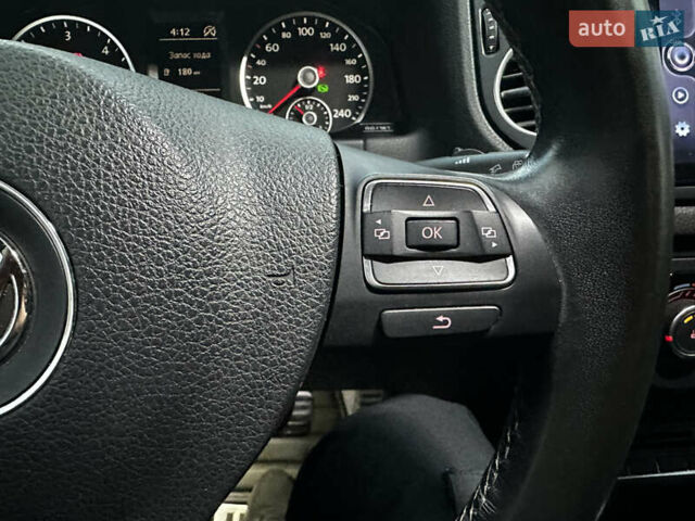 Коричневий Фольксваген Тігуан, об'ємом двигуна 2 л та пробігом 200 тис. км за 16650 $, фото 63 на Automoto.ua