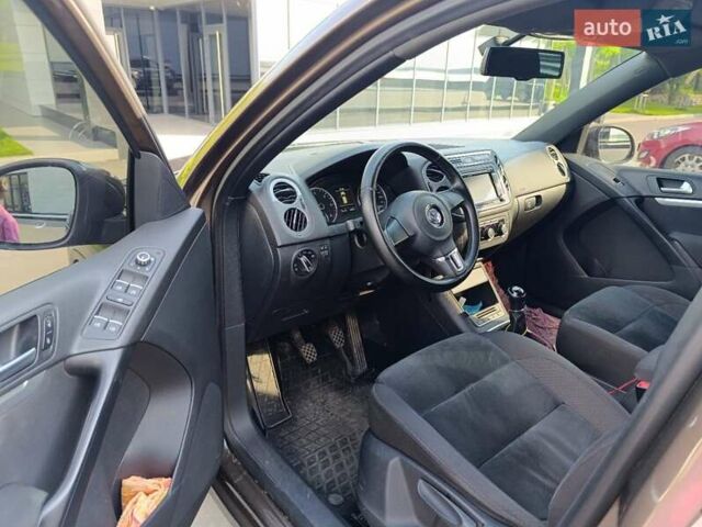 Коричневий Фольксваген Тігуан, об'ємом двигуна 2 л та пробігом 114 тис. км за 16900 $, фото 8 на Automoto.ua