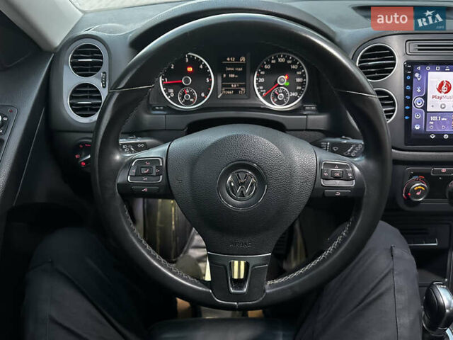 Коричневий Фольксваген Тігуан, об'ємом двигуна 2 л та пробігом 200 тис. км за 16650 $, фото 64 на Automoto.ua