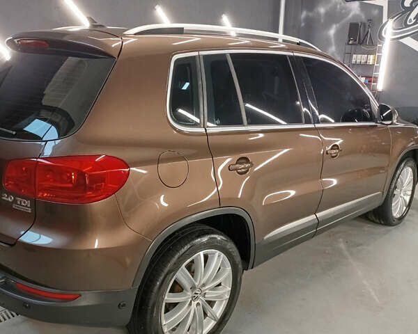 Коричневий Фольксваген Тігуан, об'ємом двигуна 2 л та пробігом 174 тис. км за 17700 $, фото 11 на Automoto.ua