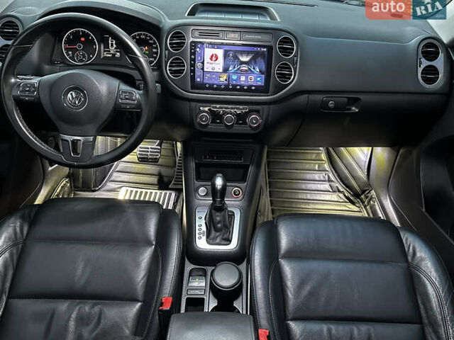 Коричневий Фольксваген Тігуан, об'ємом двигуна 2 л та пробігом 200 тис. км за 16650 $, фото 3 на Automoto.ua