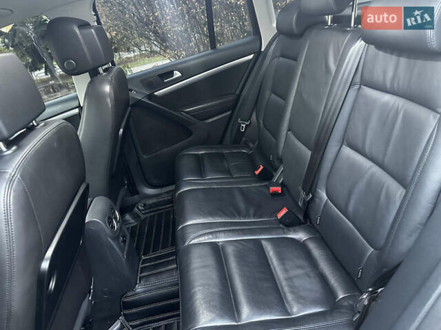 Коричневий Фольксваген Тігуан, об'ємом двигуна 2 л та пробігом 200 тис. км за 16650 $, фото 55 на Automoto.ua