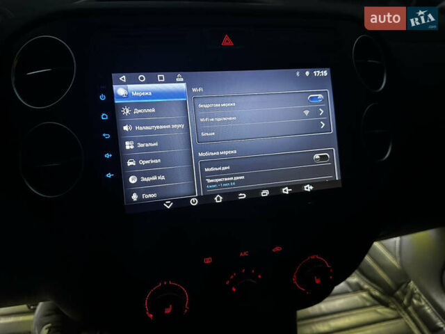 Коричневий Фольксваген Тігуан, об'ємом двигуна 2 л та пробігом 200 тис. км за 16650 $, фото 83 на Automoto.ua