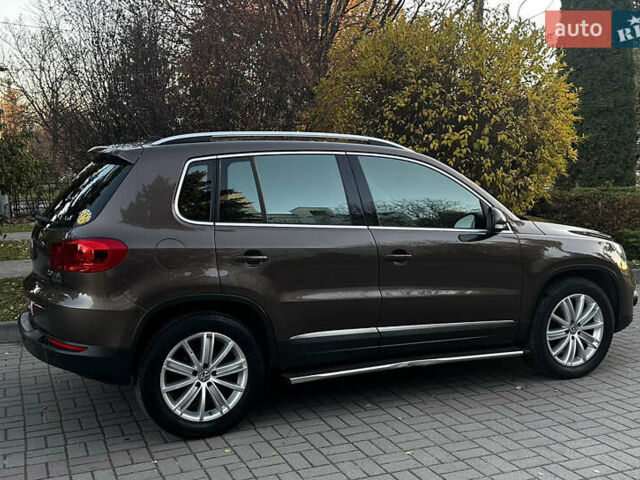 Коричневий Фольксваген Тігуан, об'ємом двигуна 2 л та пробігом 200 тис. км за 16650 $, фото 8 на Automoto.ua