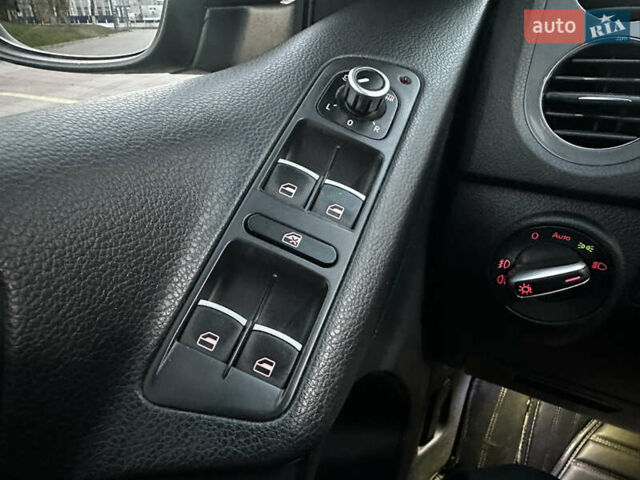 Коричневий Фольксваген Тігуан, об'ємом двигуна 2 л та пробігом 200 тис. км за 16650 $, фото 65 на Automoto.ua