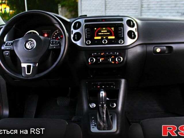 Коричневый Фольксваген Тигуан, объемом двигателя 2 л и пробегом 132 тыс. км за 16700 $, фото 5 на Automoto.ua