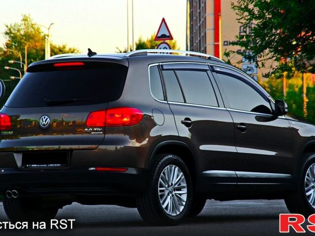 Коричневый Фольксваген Тигуан, объемом двигателя 2 л и пробегом 132 тыс. км за 16700 $, фото 2 на Automoto.ua